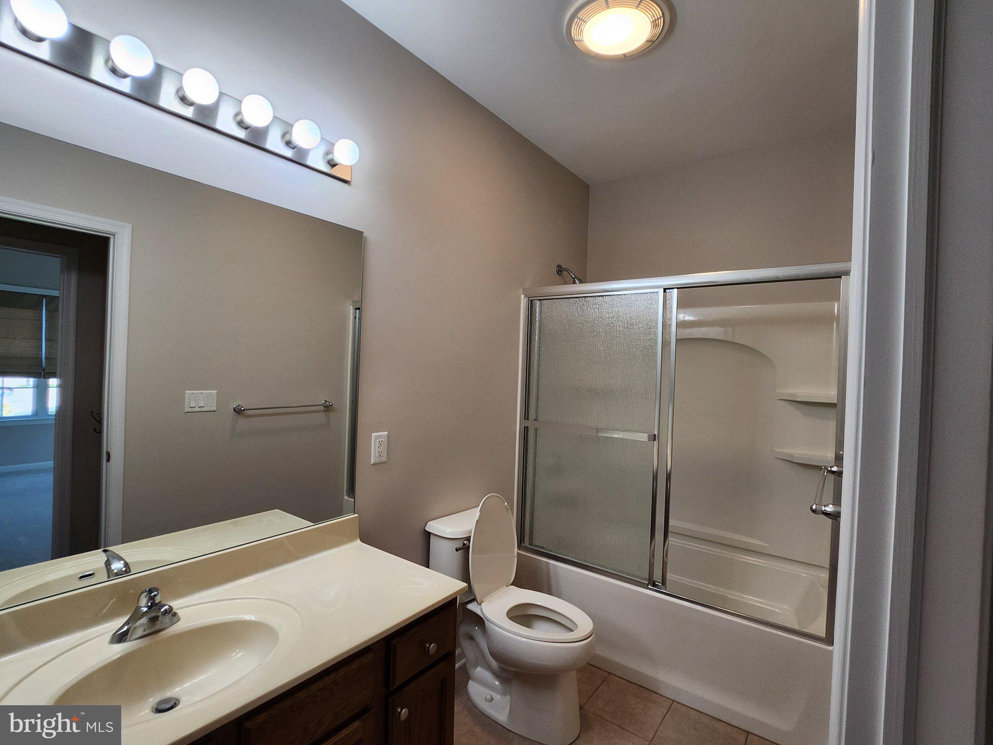 LIBERTY HILL - Residential