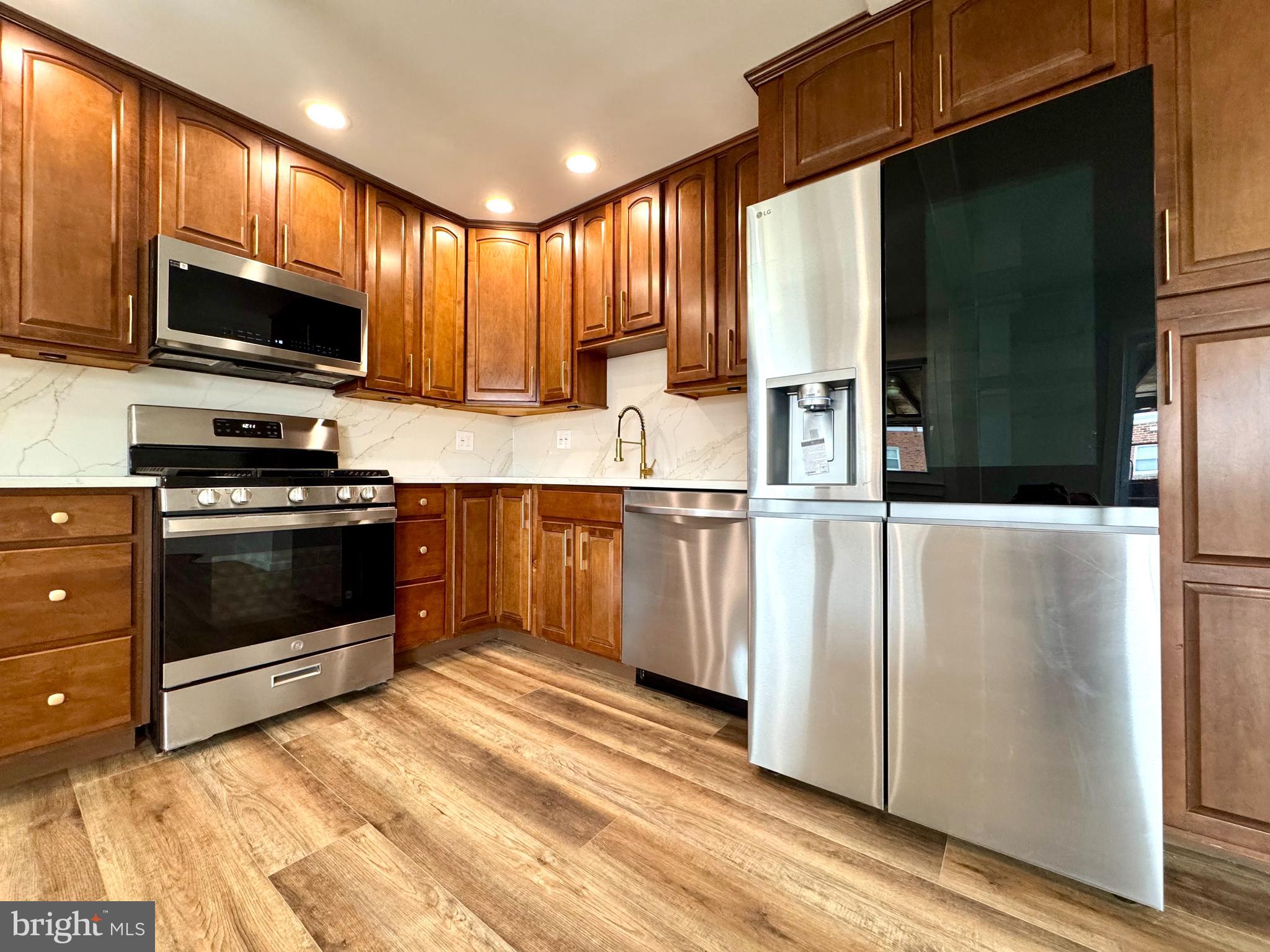 PARKWOOD - Residential