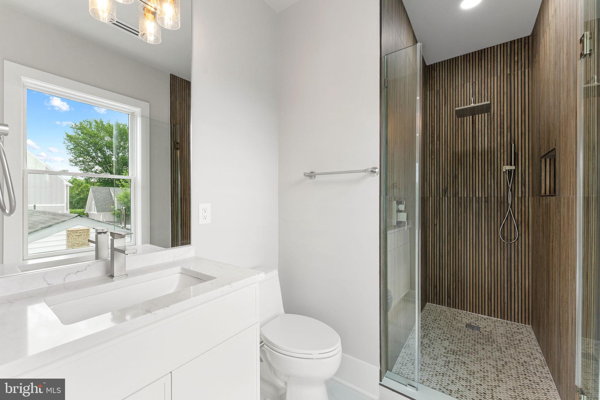 ARLINGTON VIEW - Residential