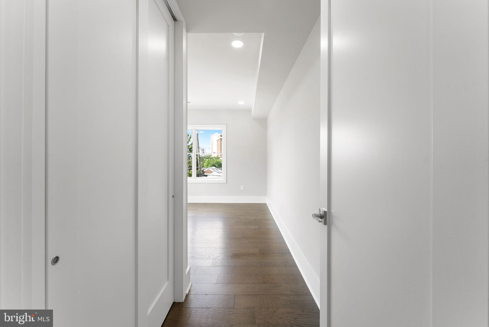 ARLINGTON VIEW - Residential