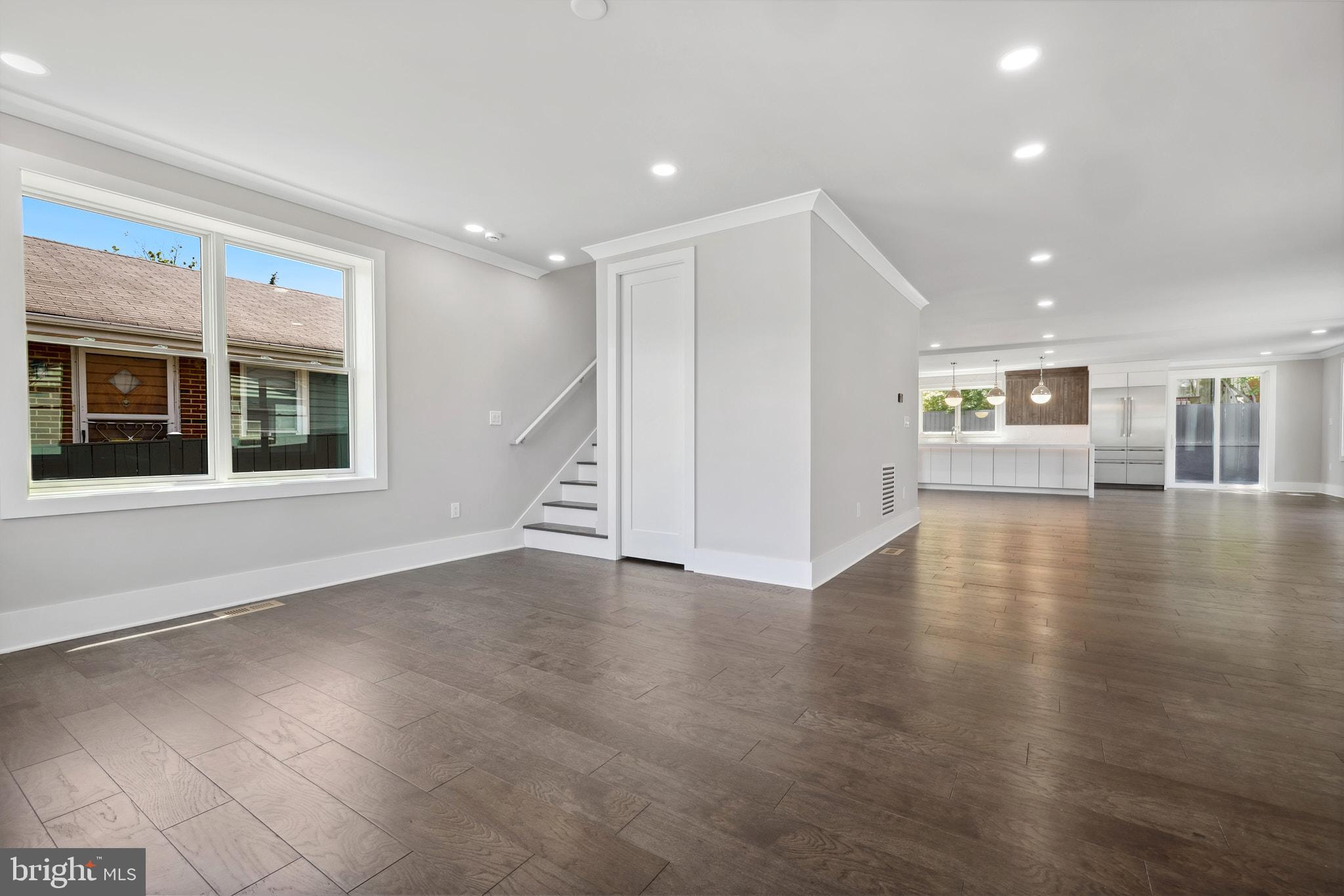 ARLINGTON VIEW - Residential