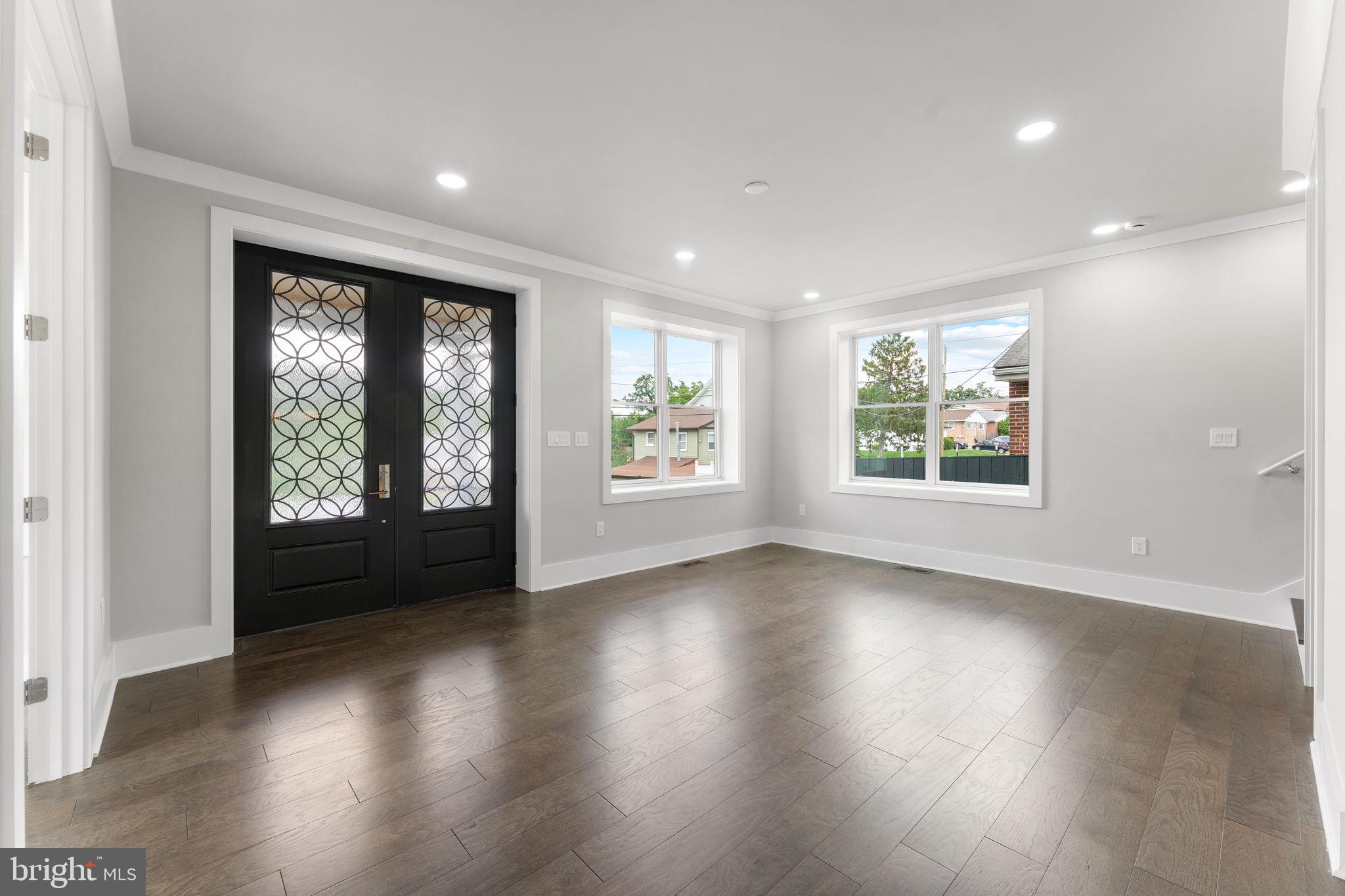 ARLINGTON VIEW - Residential