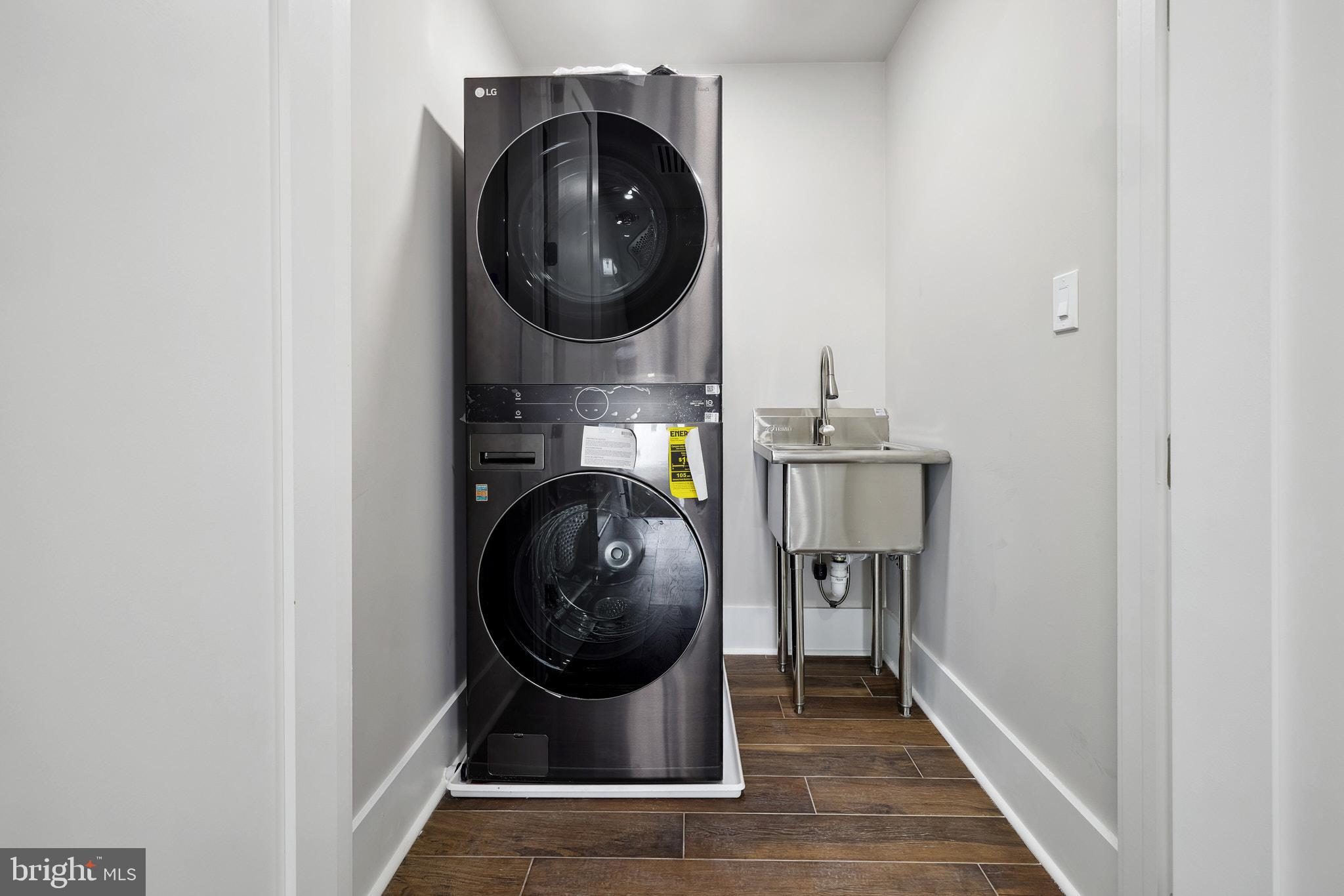 ARLINGTON VIEW - Residential