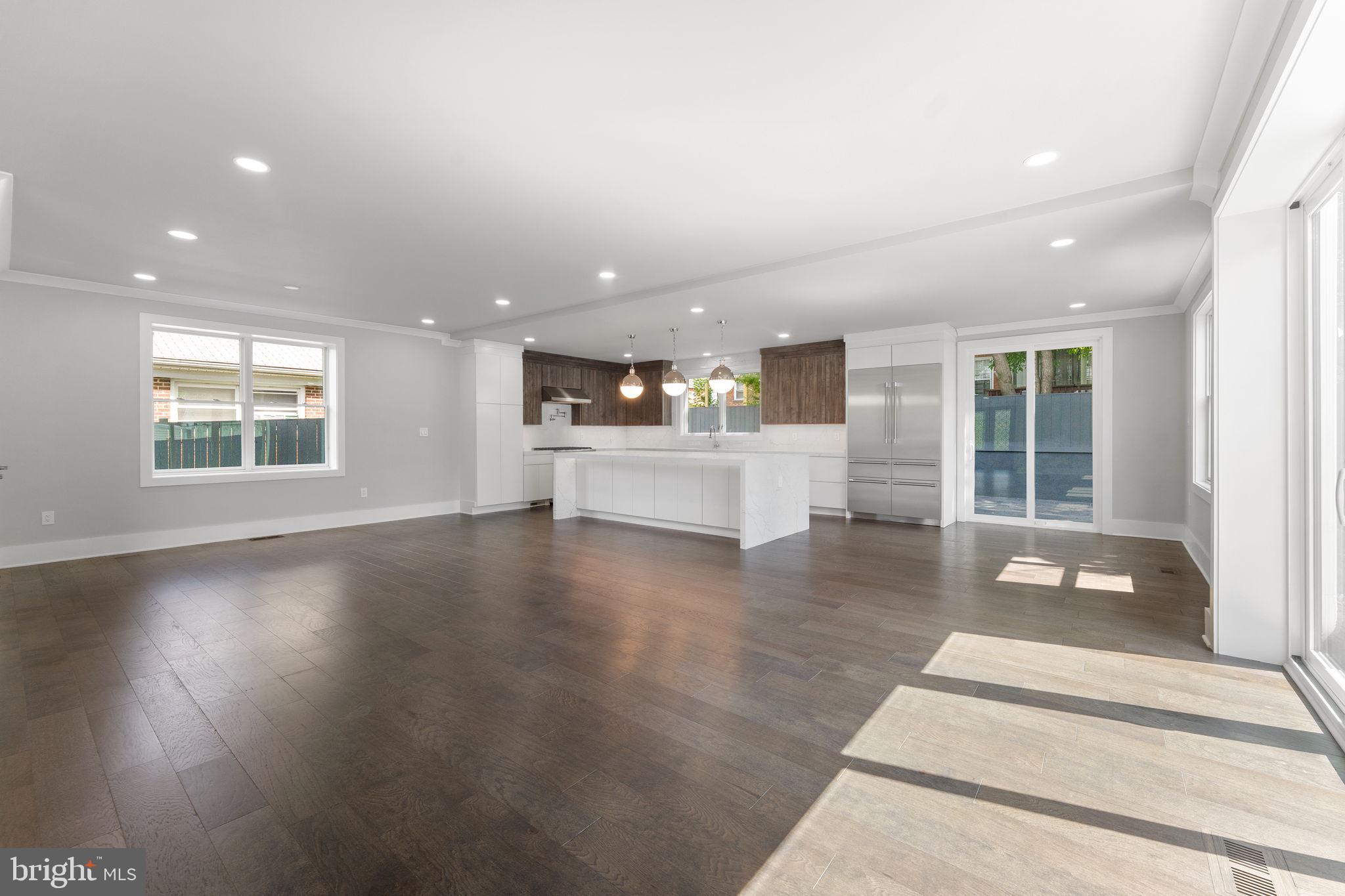 ARLINGTON VIEW - Residential