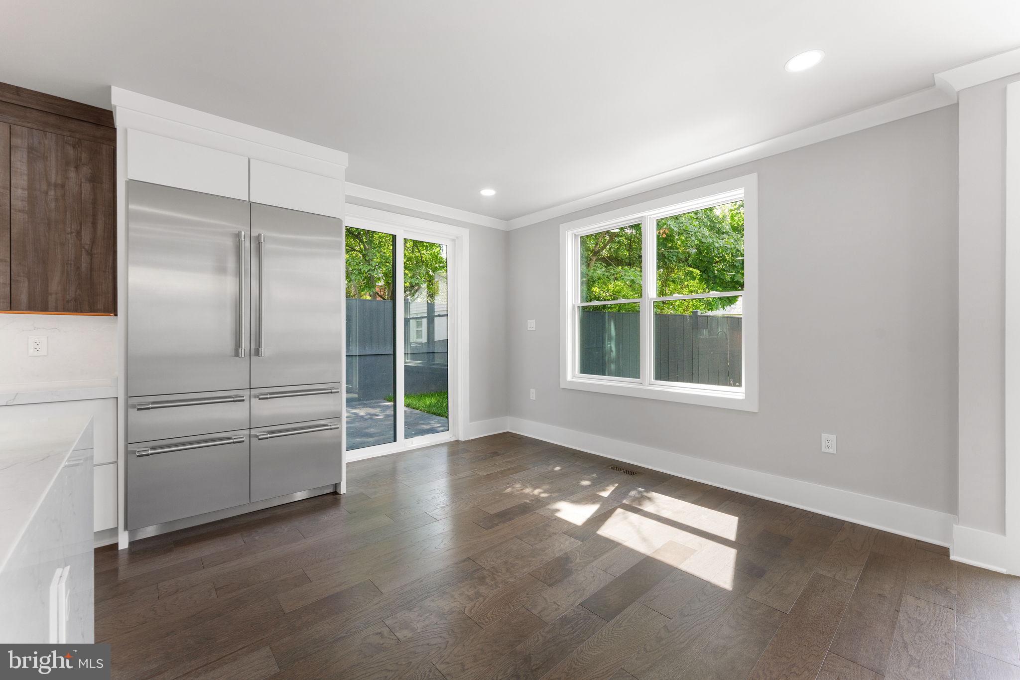 ARLINGTON VIEW - Residential