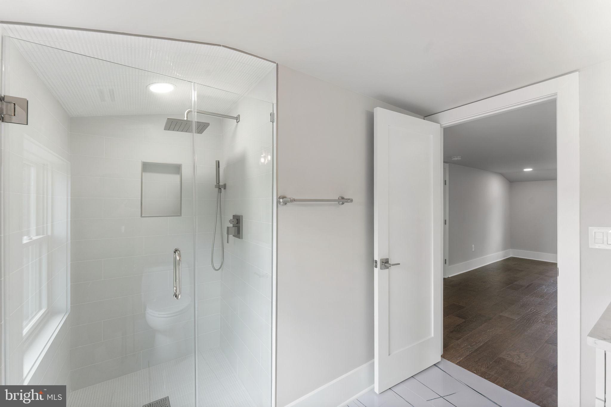 ARLINGTON VIEW - Residential