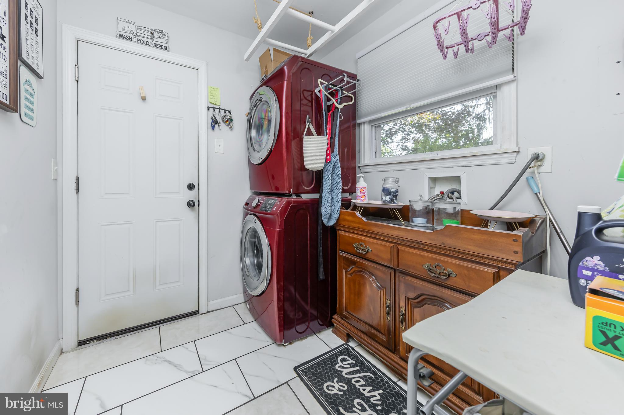 PEACH GLEN - Residential