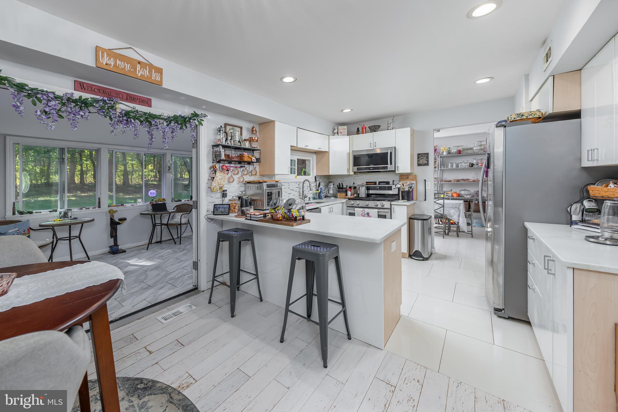 PEACH GLEN - Residential