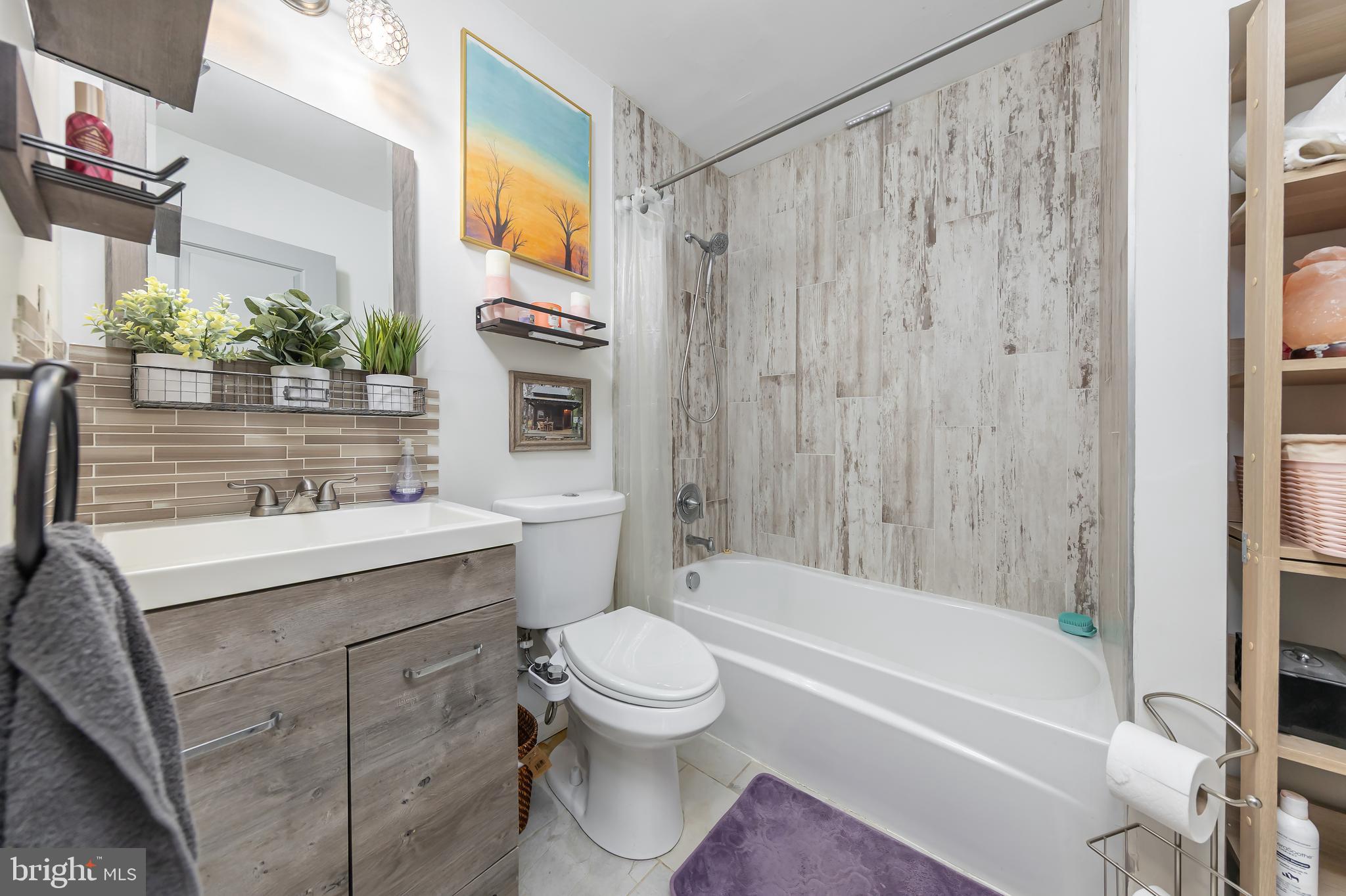 PEACH GLEN - Residential