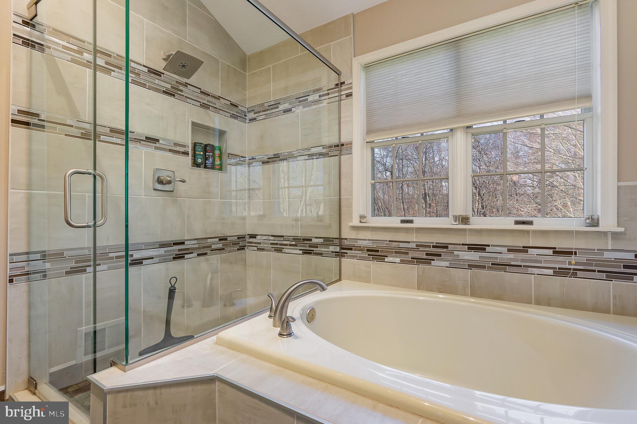 HAMPTON RIDGE - Residential