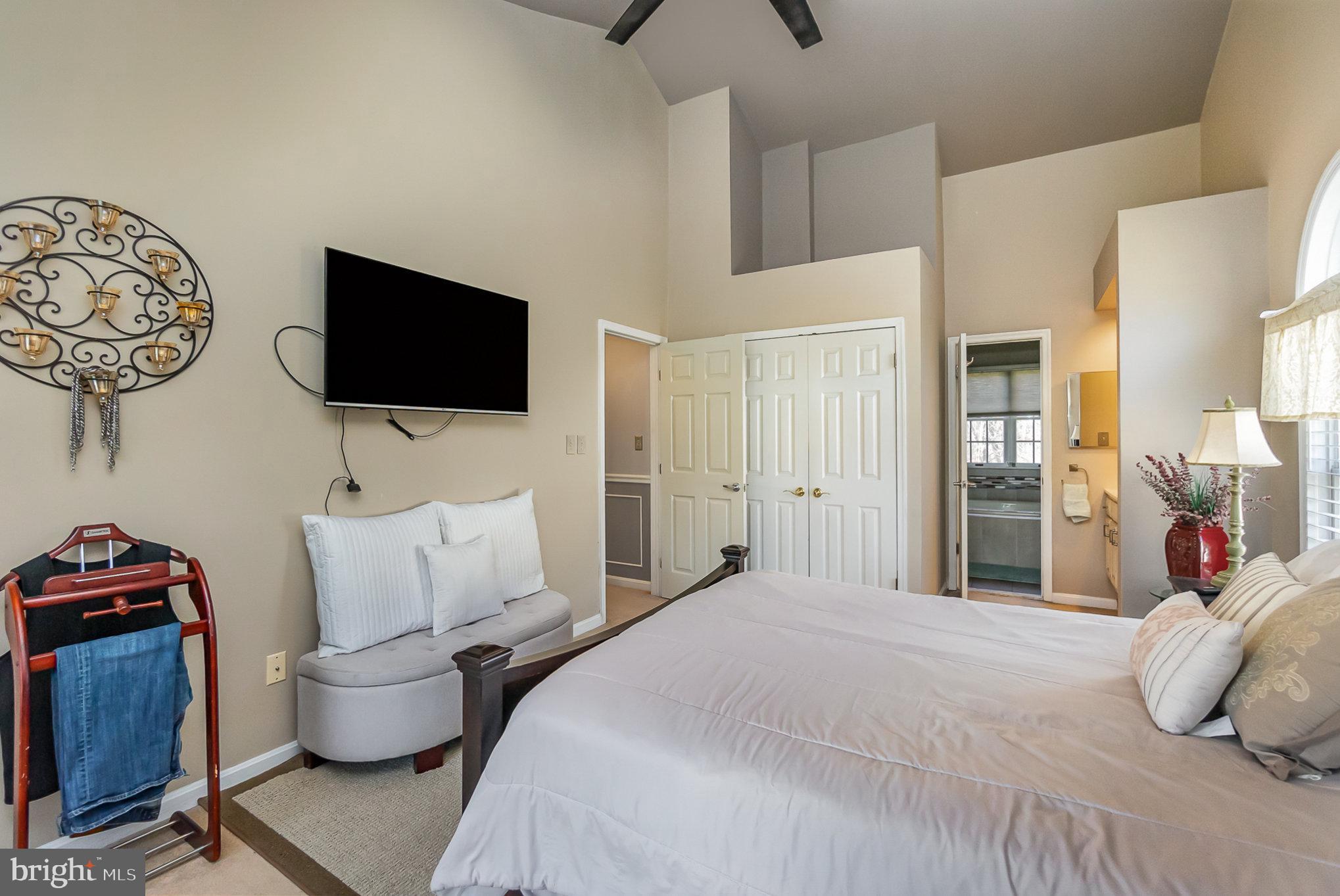 HAMPTON RIDGE - Residential