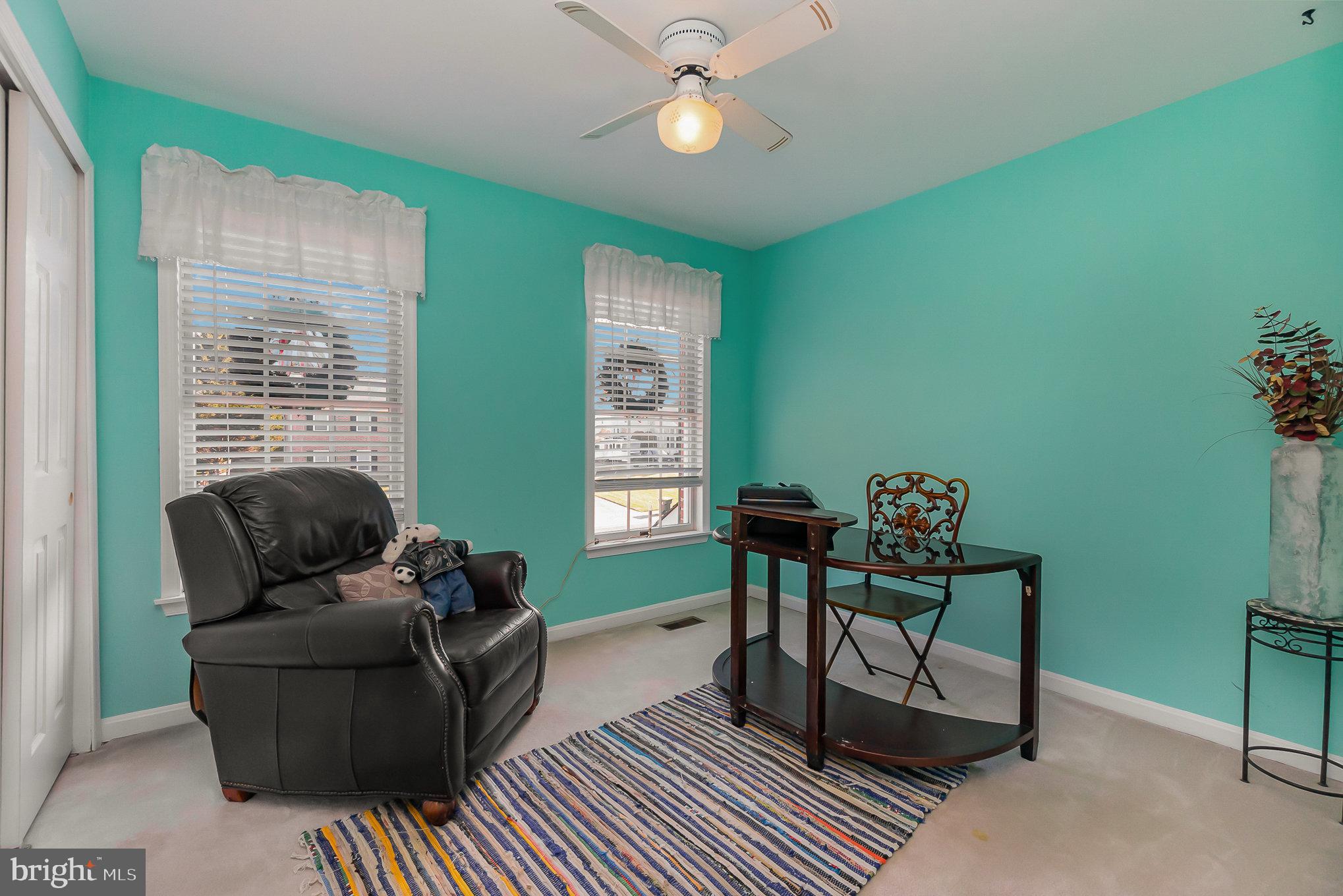 HAMPTON RIDGE - Residential