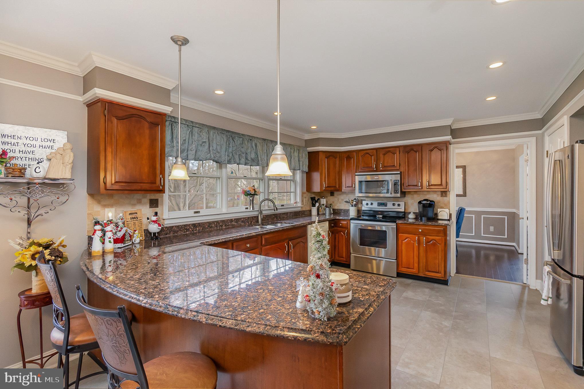 HAMPTON RIDGE - Residential