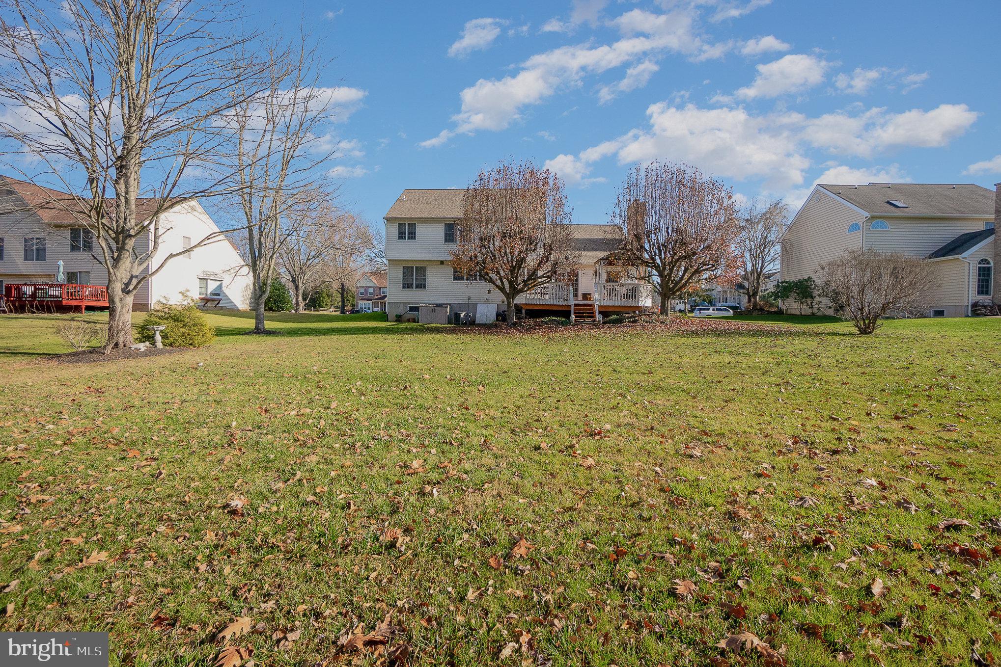 HAMPTON RIDGE - Residential