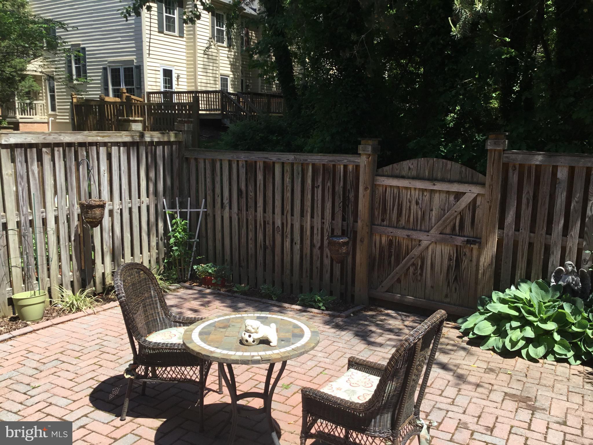 RIDGEWOOD - Residential Lease