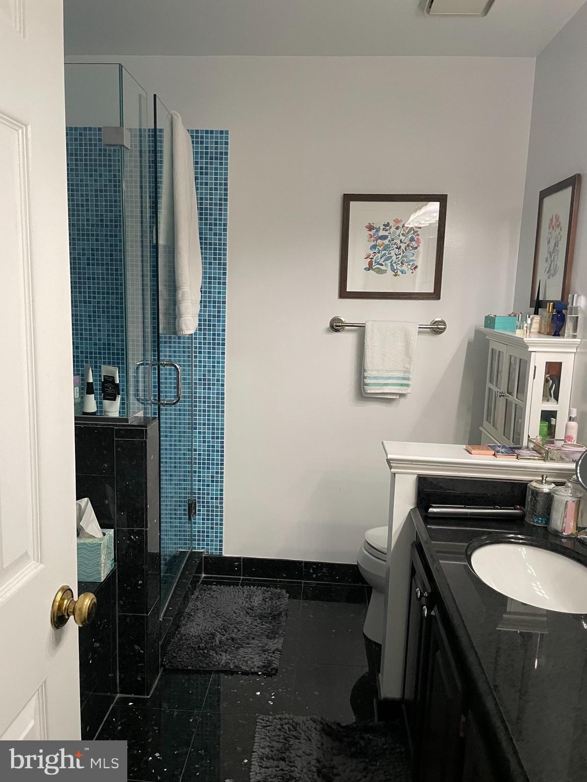 RIDGEWOOD - Residential Lease