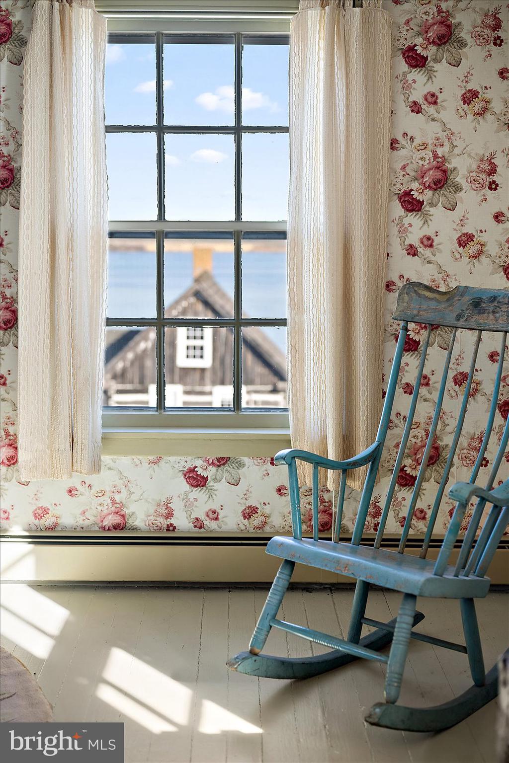 EASTERN NECK - Residential