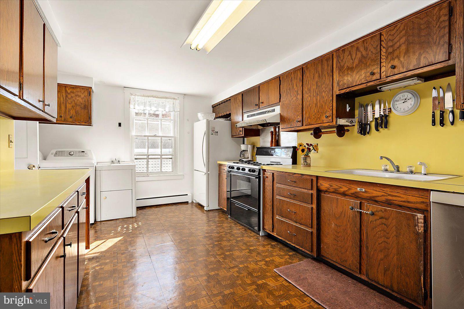 EASTERN NECK - Residential