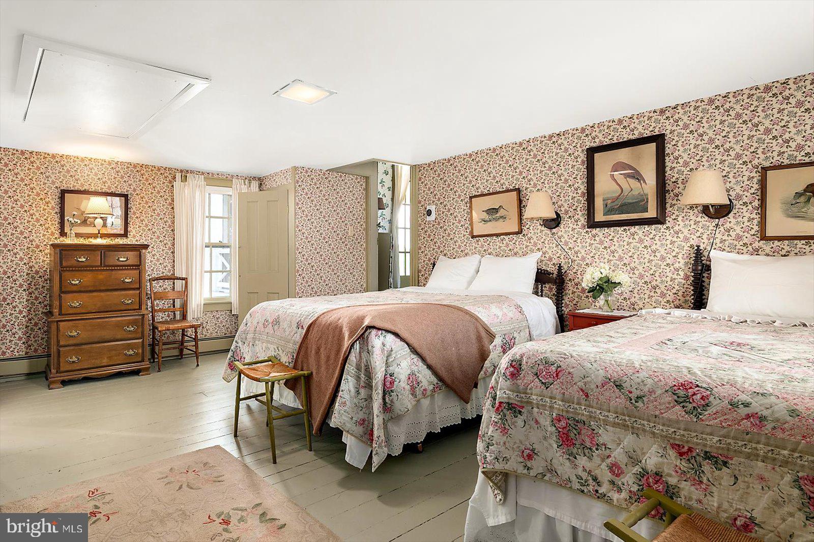 EASTERN NECK - Residential