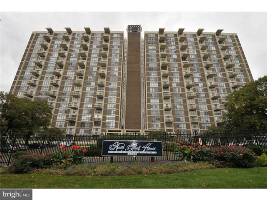 Spacious 1 Bedroom condo with a fabulous view of the City in lovely high rise building with many amenities. Washer and dryer in unit. Great Location! Minutes from Center City, Manyunk and King of Prussia. Free parking in gated community parking lot. 24/7 maintenance, doorman and security. Public transportation at front door. Condo fee includes all utilities plus digital cable TV on one set with FREE Showtime and DVR. 2 mos. condo fee contribution to Capital Fund at settlement. $250 move-in fee and $250 refundable move-in deposit.