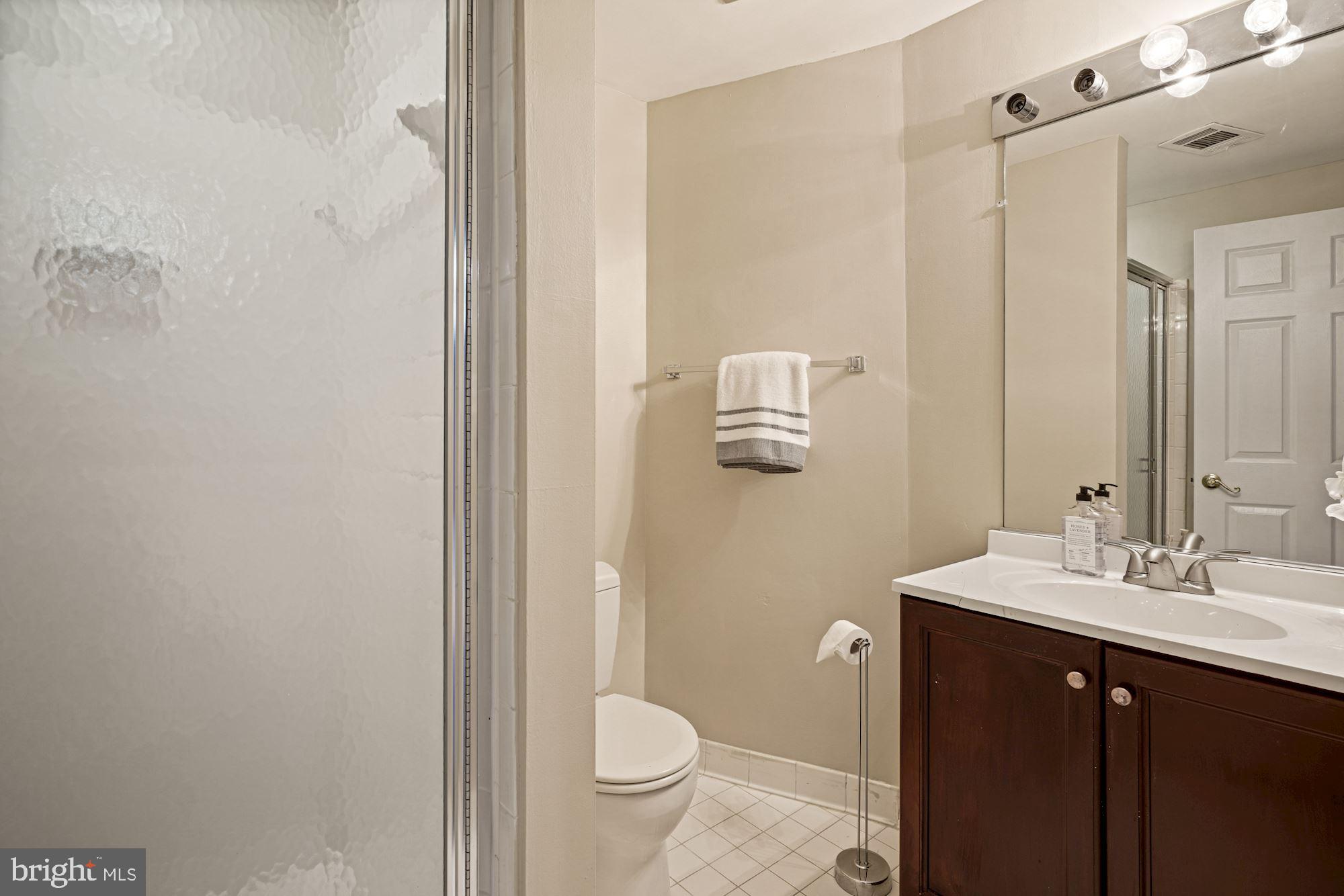 KINGSTOWNE - Residential