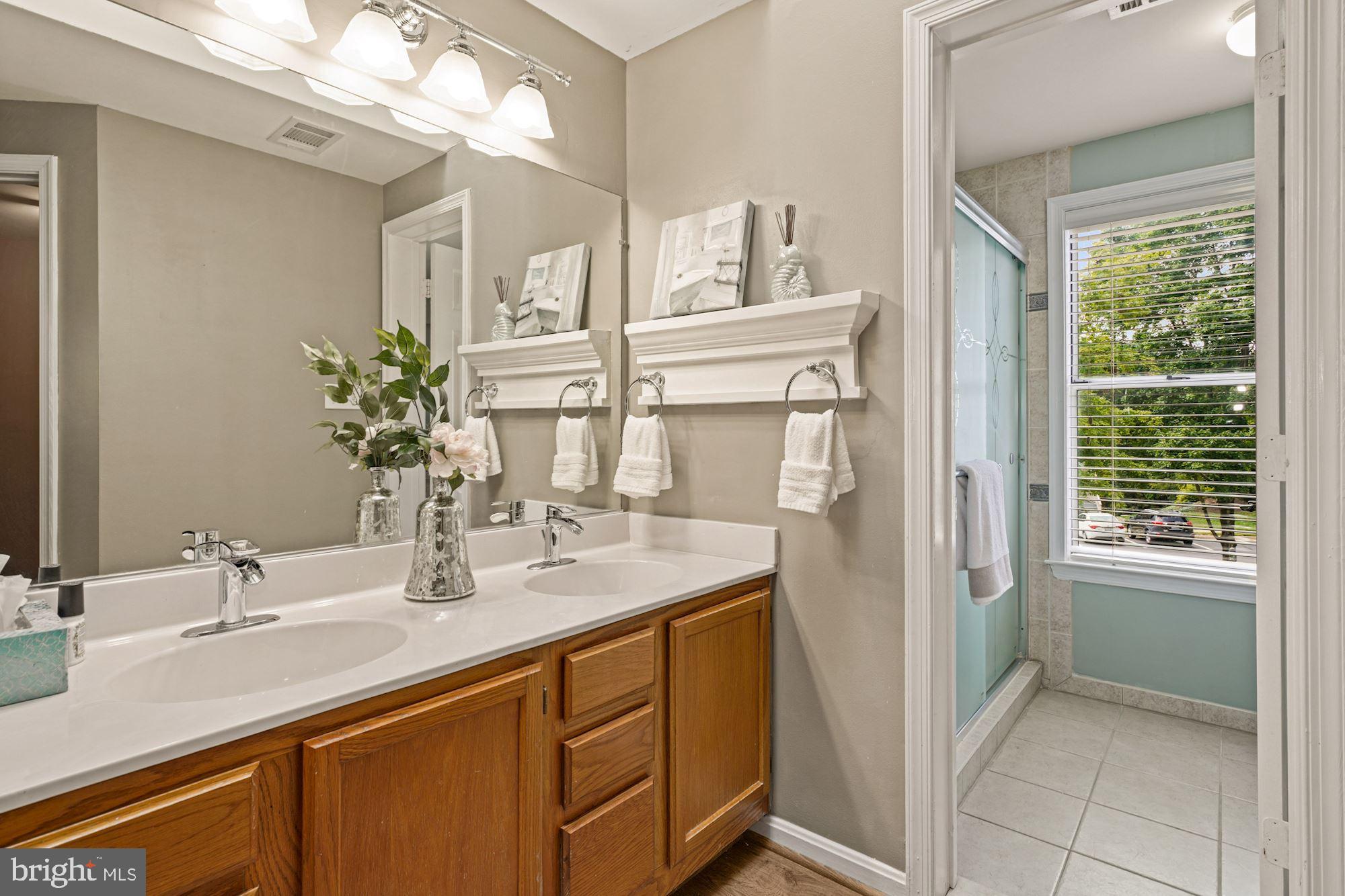 KINGSTOWNE - Residential