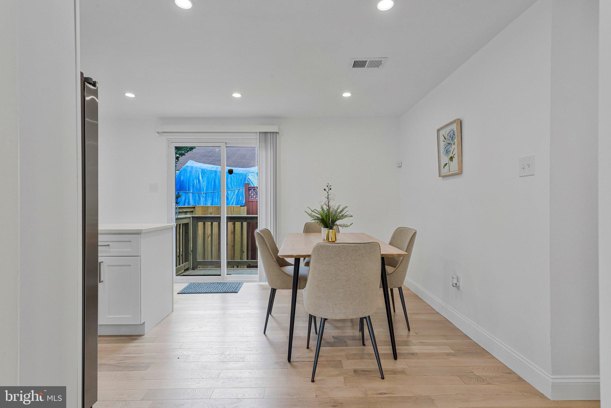 OYSTER HARBOR - Residential