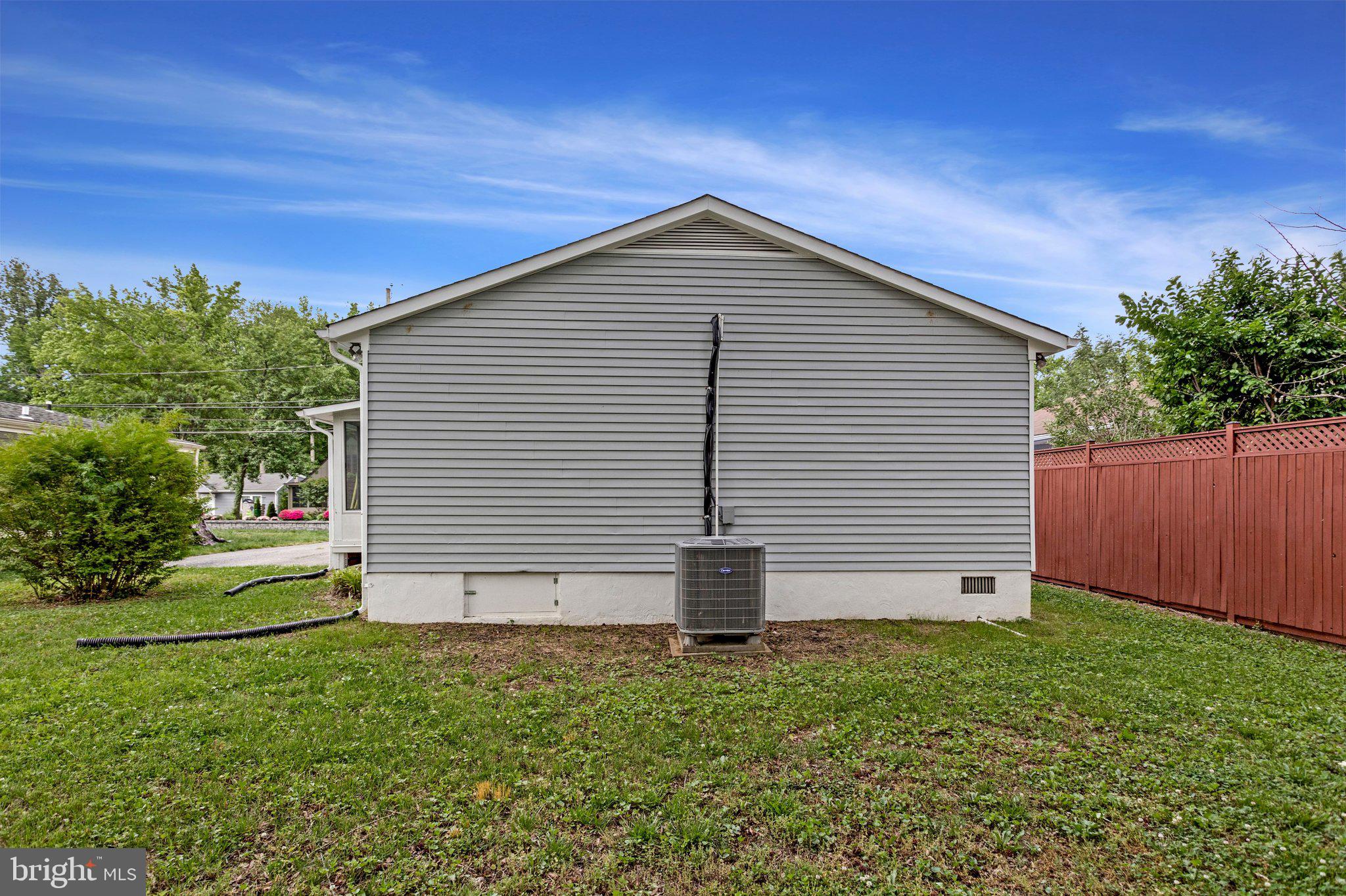 OYSTER HARBOR - Residential