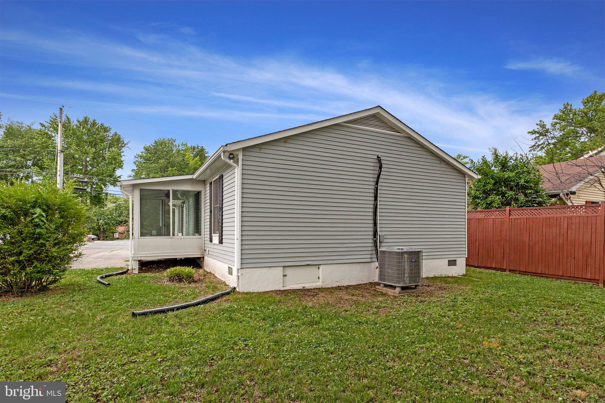 OYSTER HARBOR - Residential