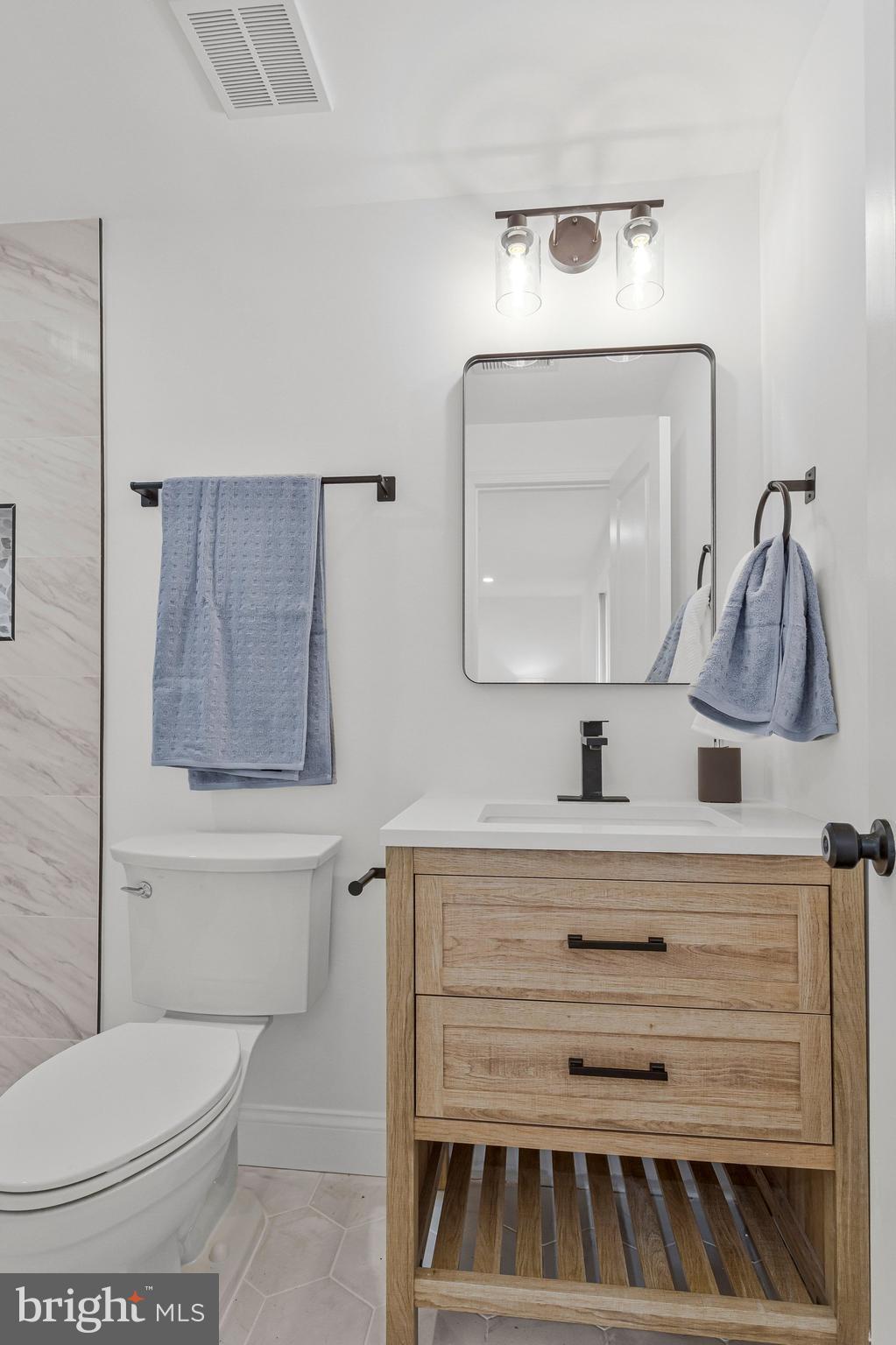 OYSTER HARBOR - Residential