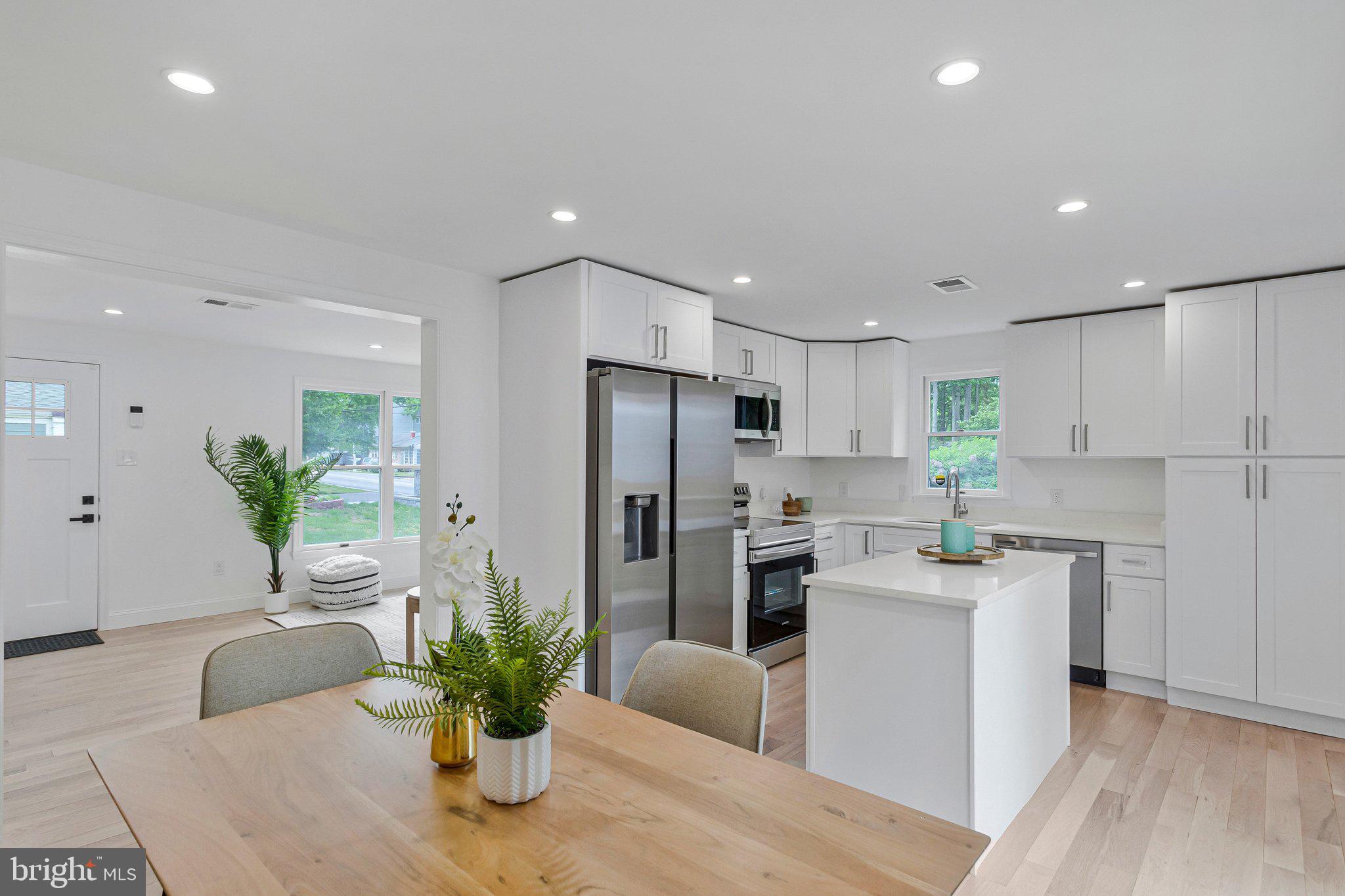 OYSTER HARBOR - Residential