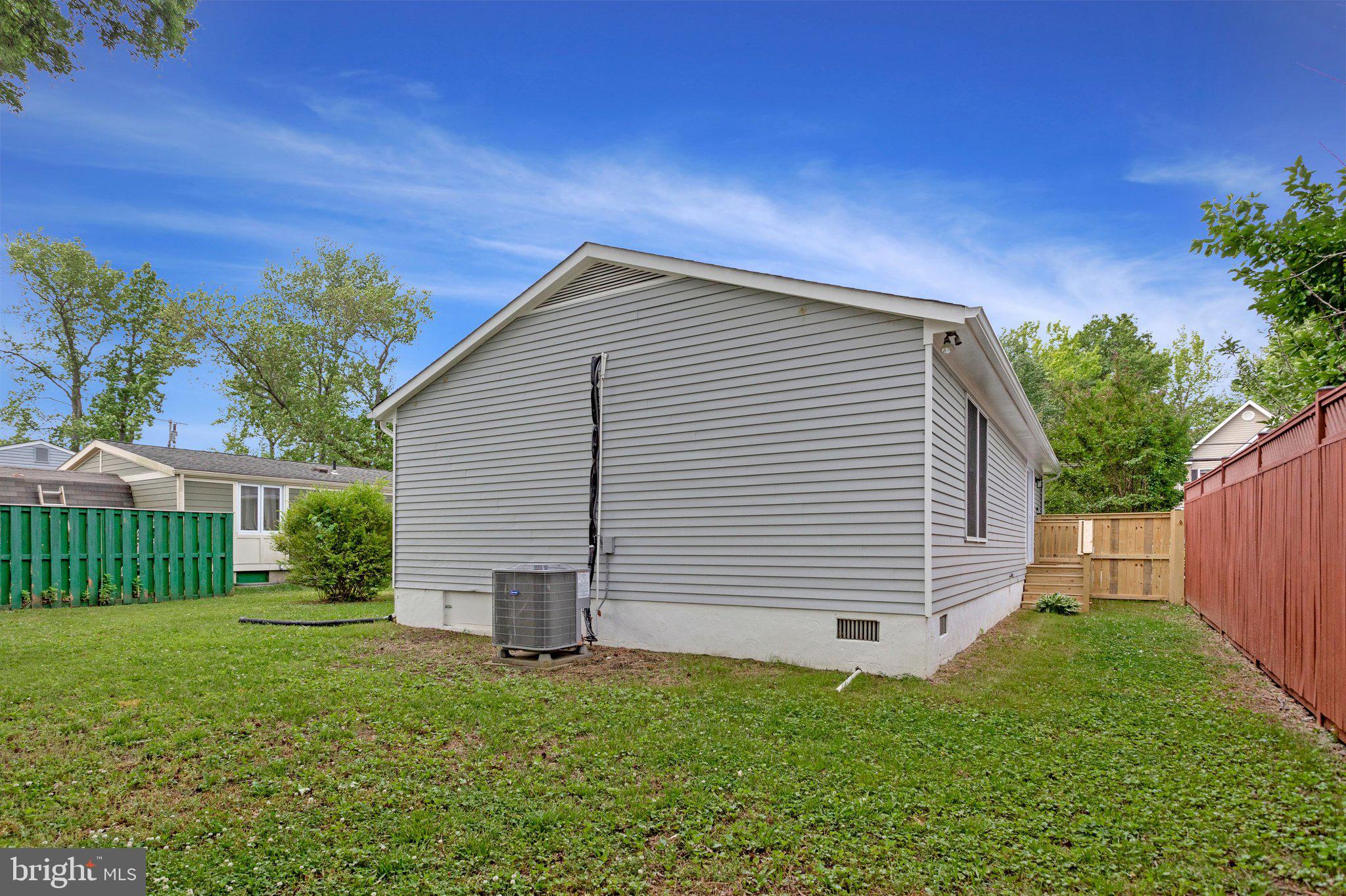 OYSTER HARBOR - Residential