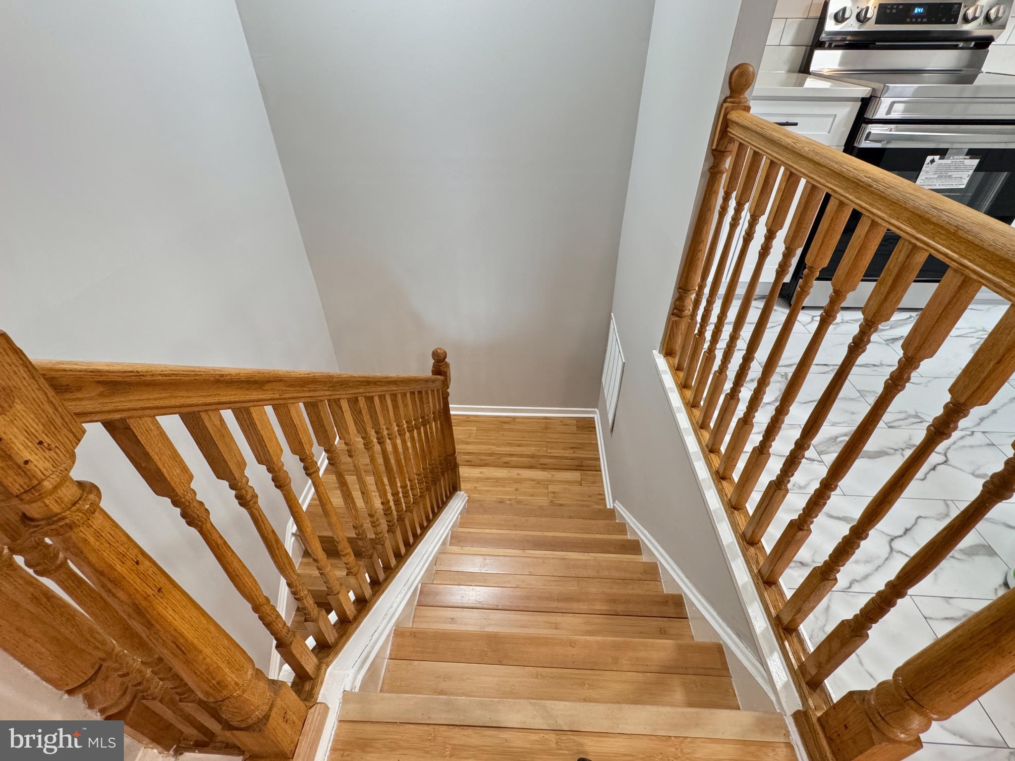 CHRISTOPHER COURT - Residential