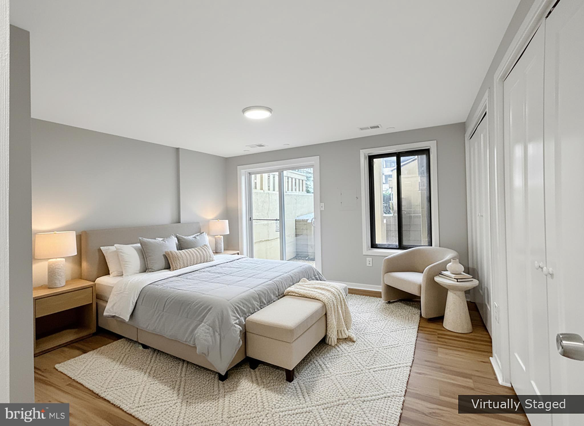 CHRISTOPHER COURT - Residential