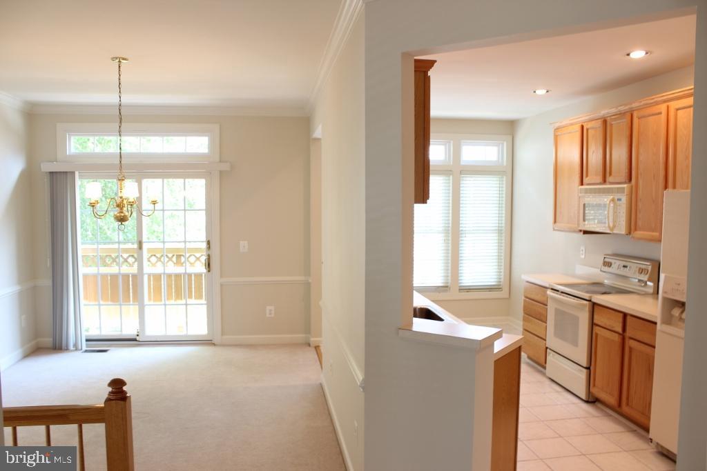 SUMMERS GROVE - Residential Lease