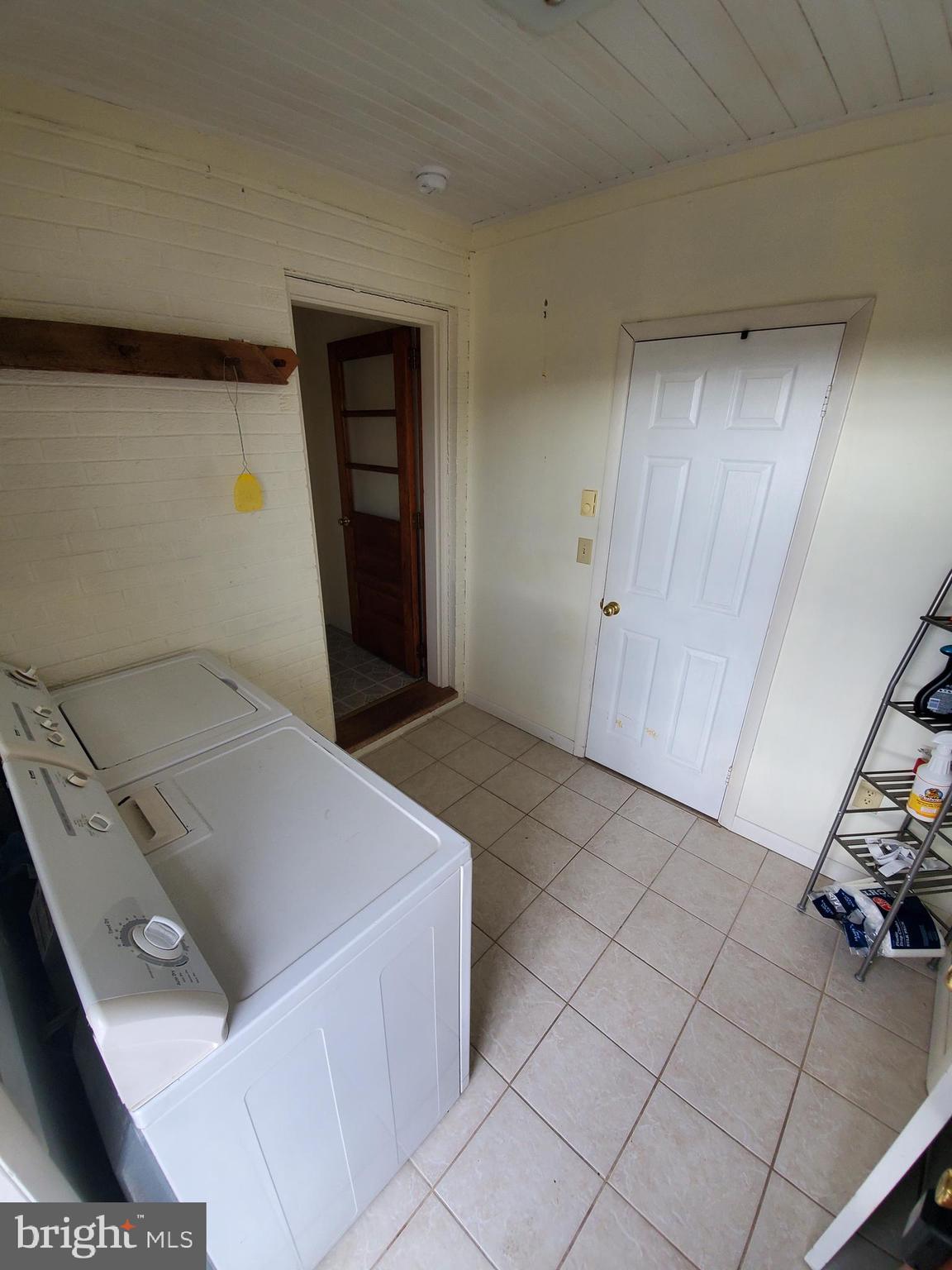 CHESTERTOWN - Residential Lease