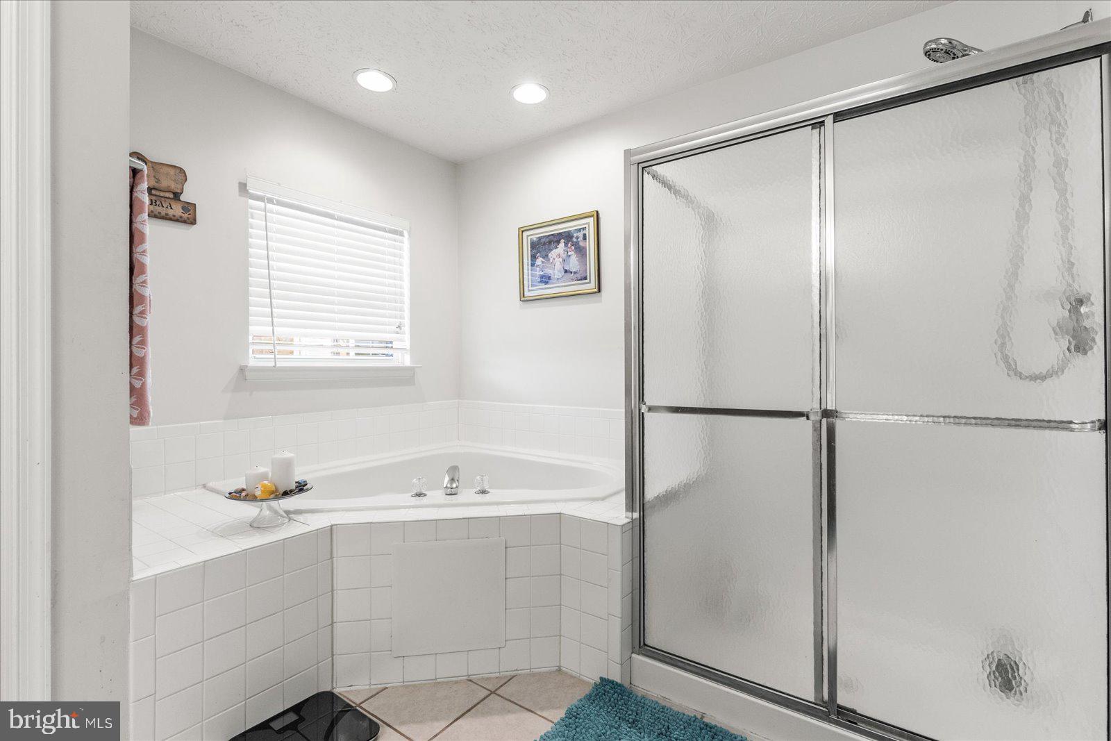 MELBOURNE MANOR - Residential