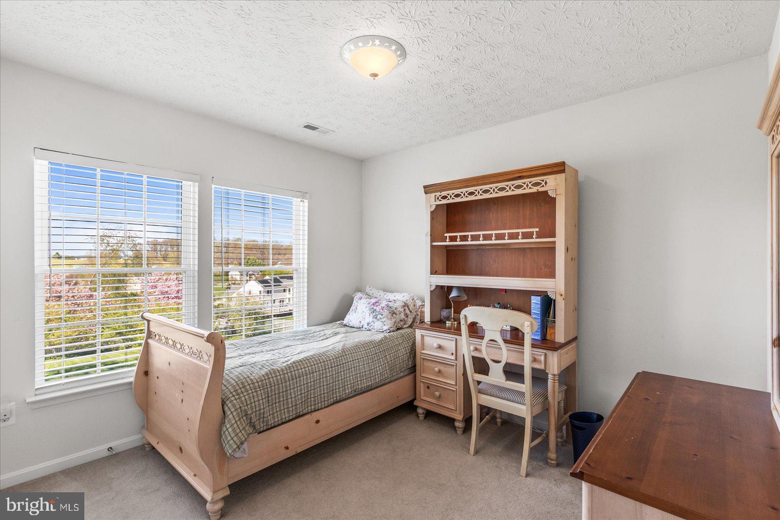 MELBOURNE MANOR - Residential