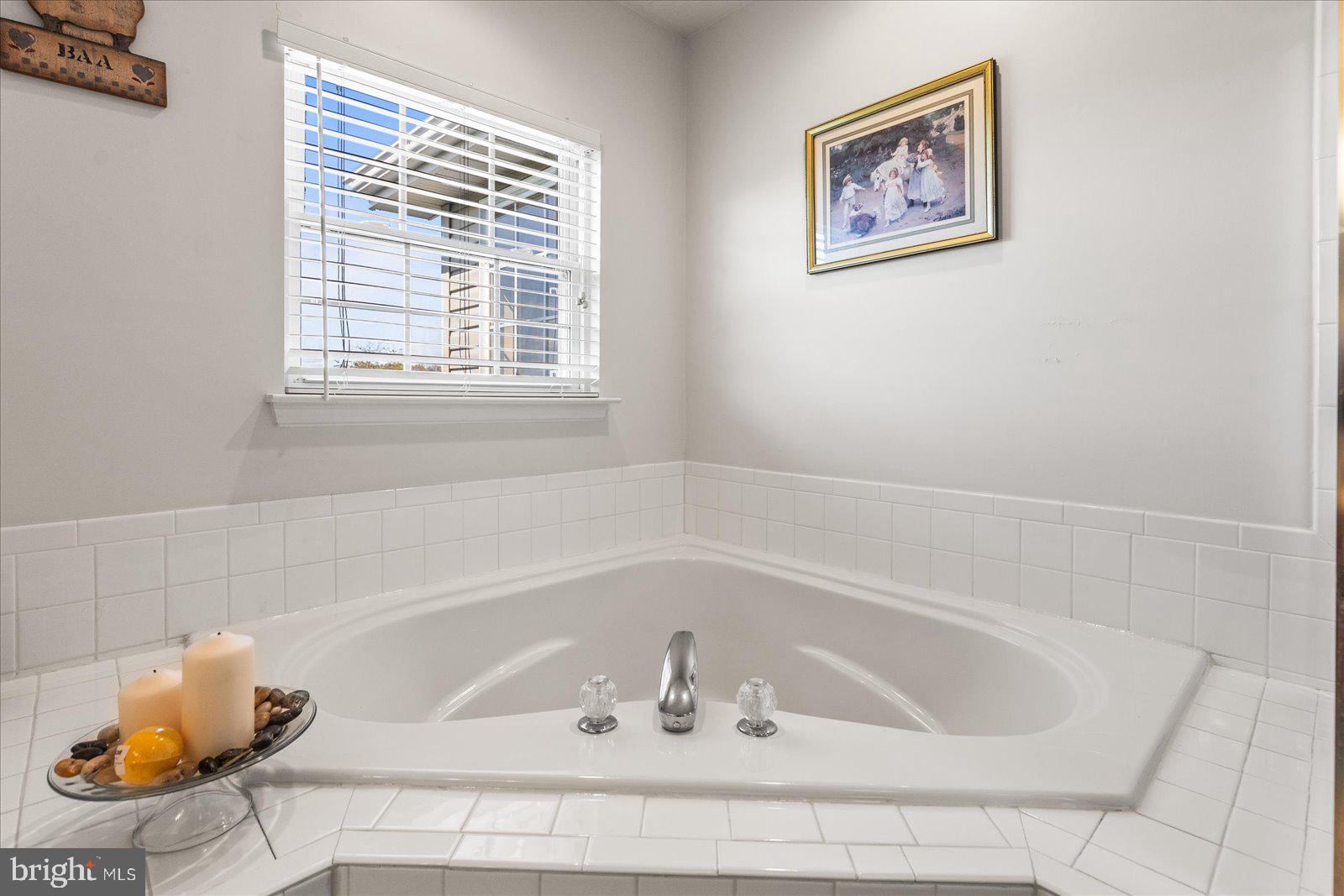 MELBOURNE MANOR - Residential