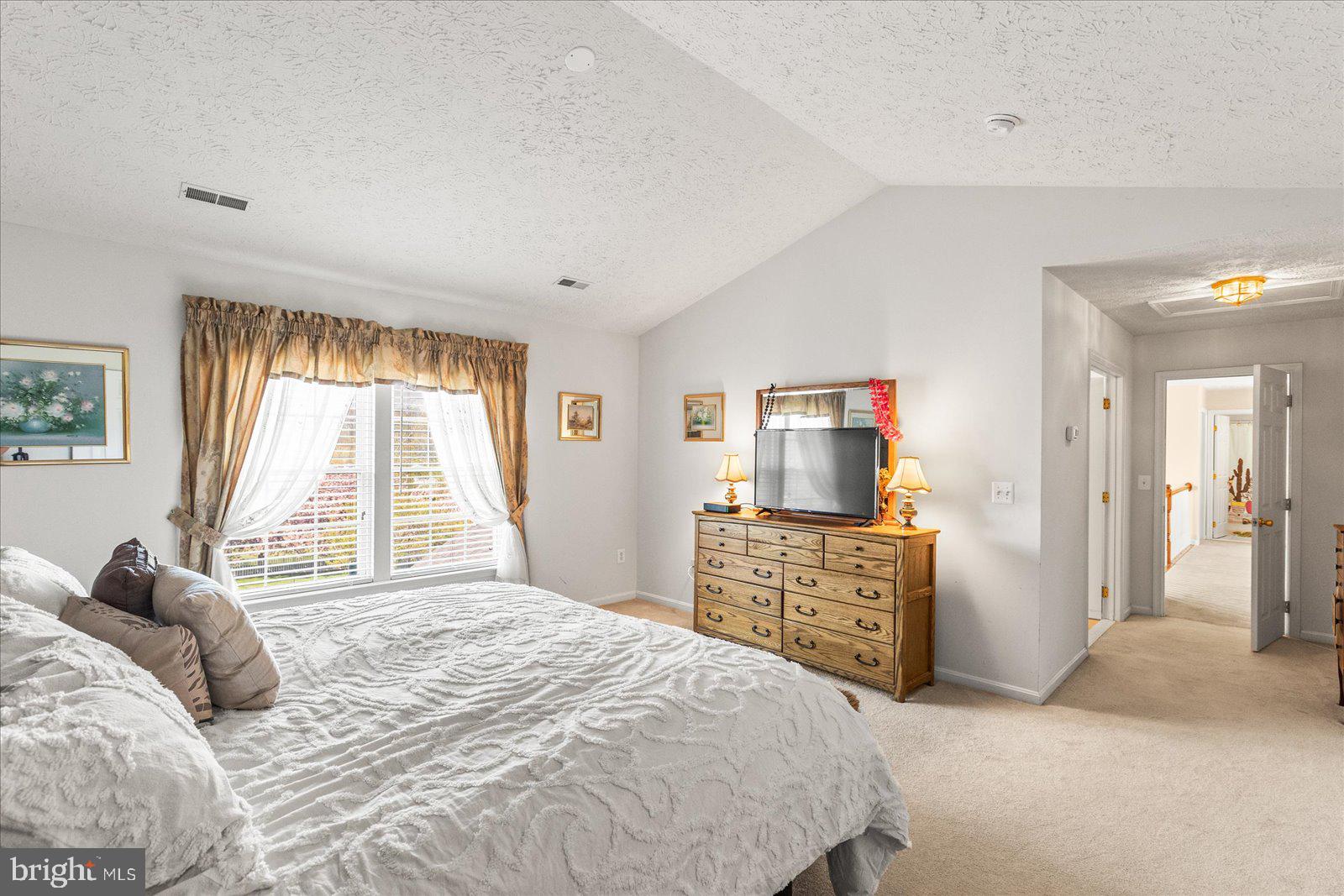 MELBOURNE MANOR - Residential