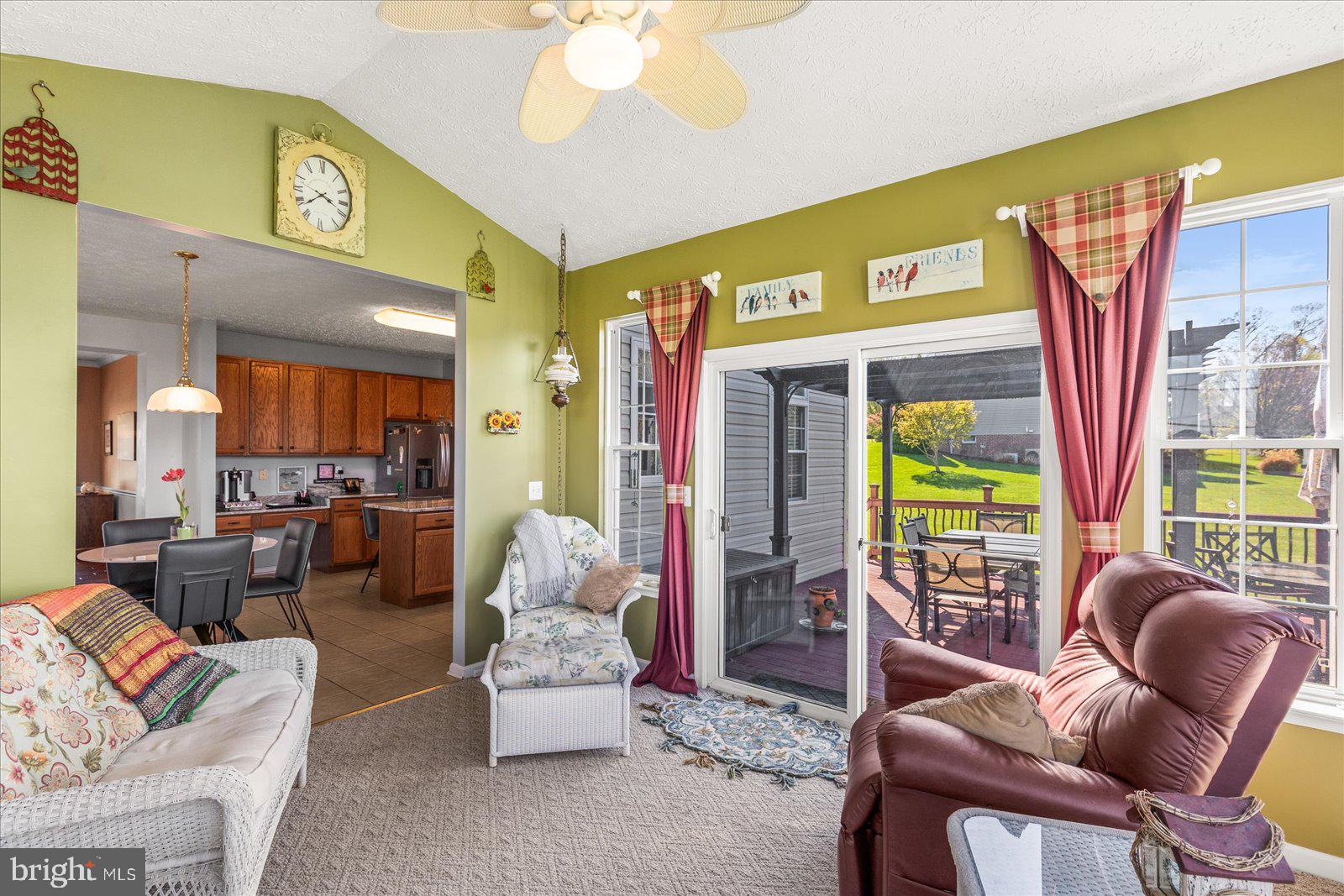 MELBOURNE MANOR - Residential