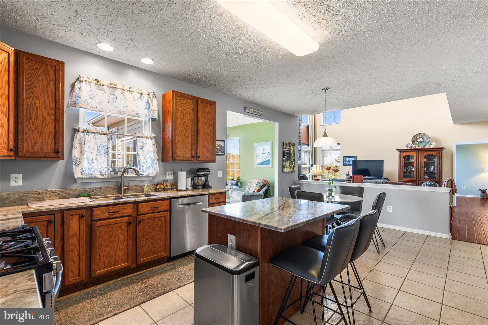 MELBOURNE MANOR - Residential