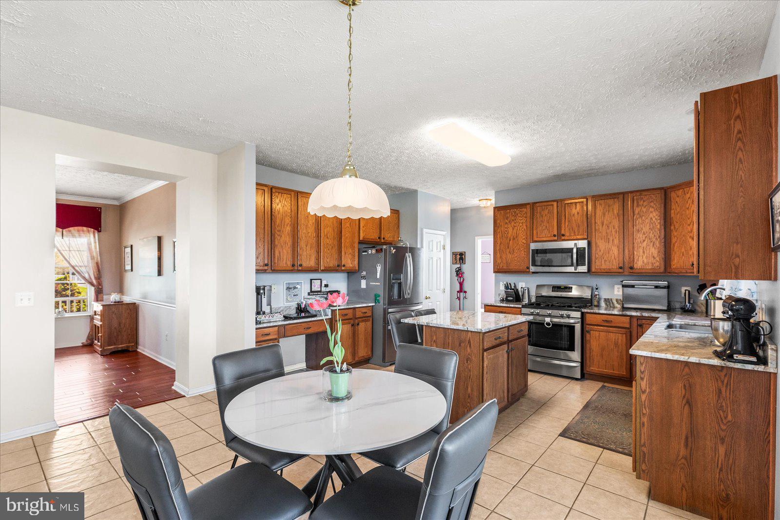 MELBOURNE MANOR - Residential