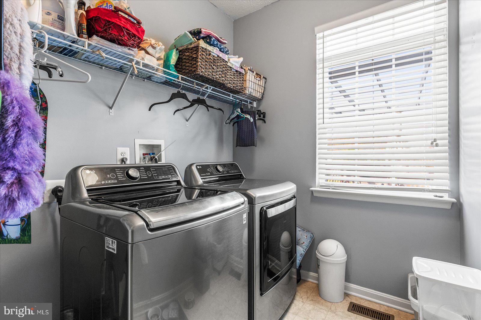 MELBOURNE MANOR - Residential