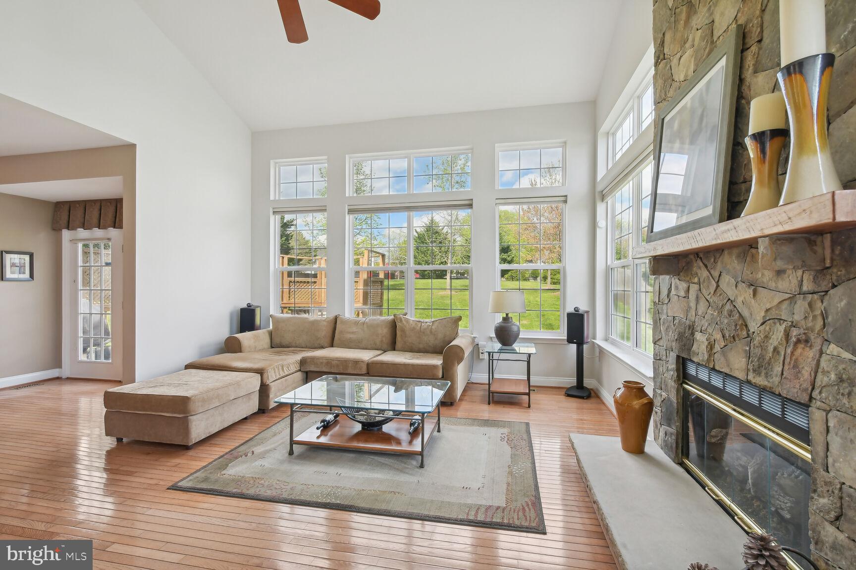 POTOMAC CROSSING - Residential