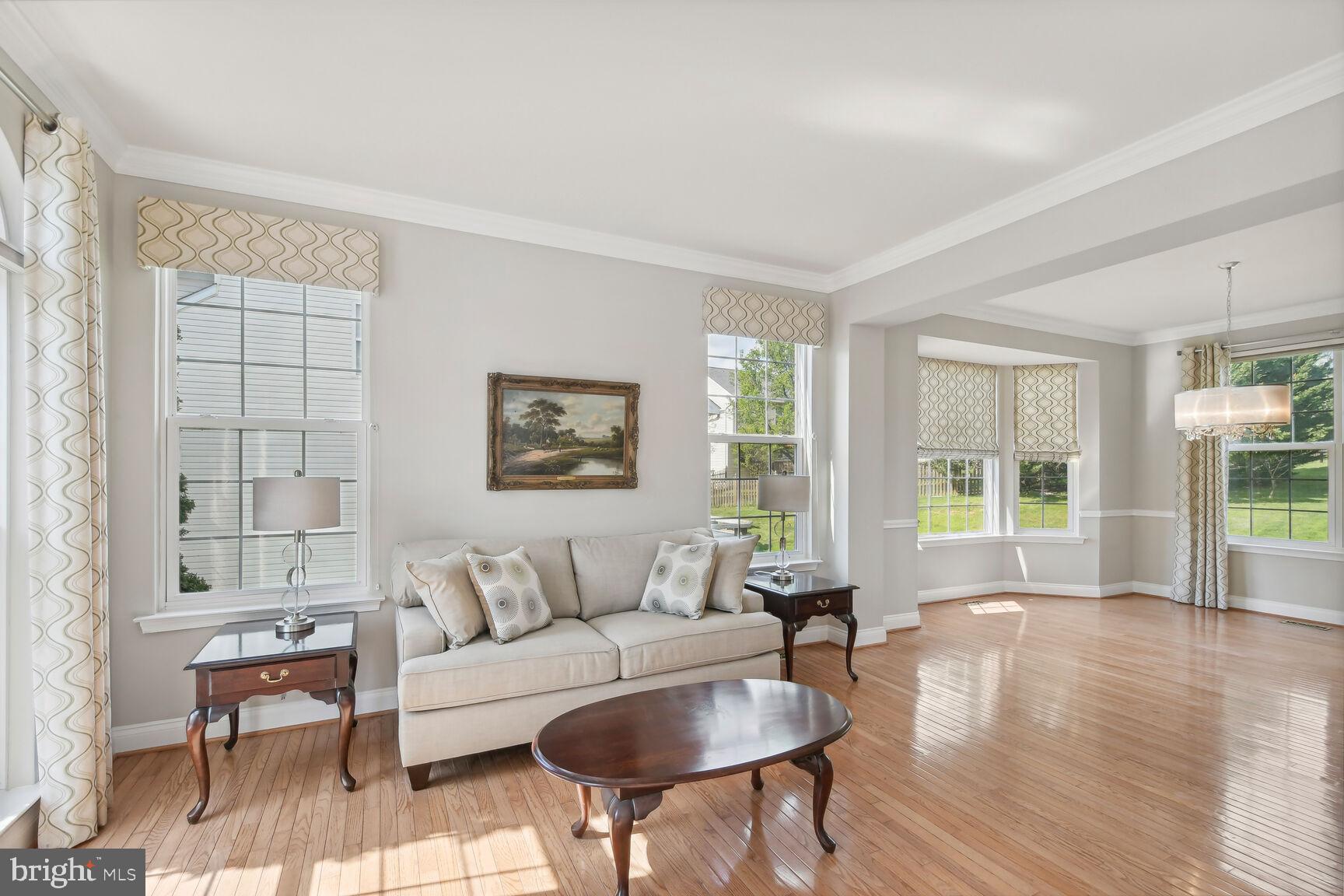 POTOMAC CROSSING - Residential