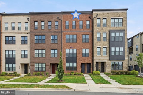 Photo of 43556 Centergate Drive, ASHBURN, VA 20148 (MLS # VALO2136422)