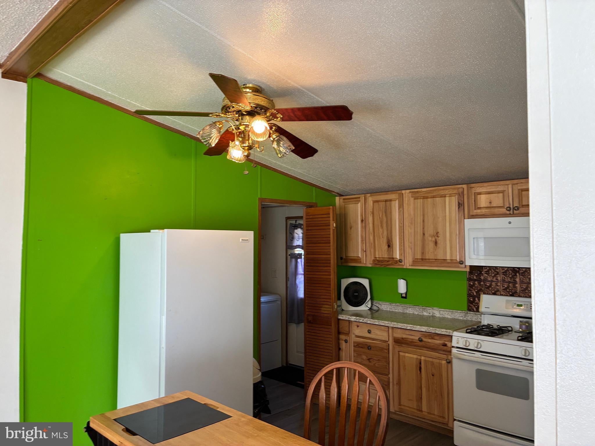 22314 RAVEN CIRCLE
