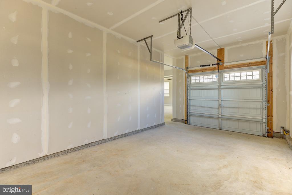 FAUQUIER SPRINGS COUNTRY CLUB - Residential Lease