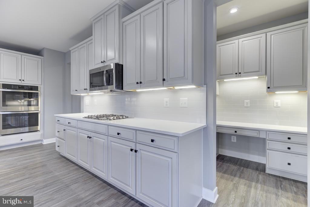 FAUQUIER SPRINGS COUNTRY CLUB - Residential Lease